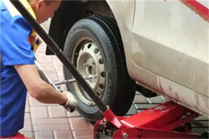 朝阳门附近拖车24小时服务热线电话