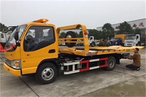 朝阳门哪里有拖车服务